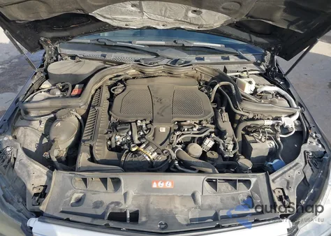 2013 Mercedes-Benz C 300 Sport 4Matic z USA, uszkodzony, nr VIN WDDGF8AB4DR285174